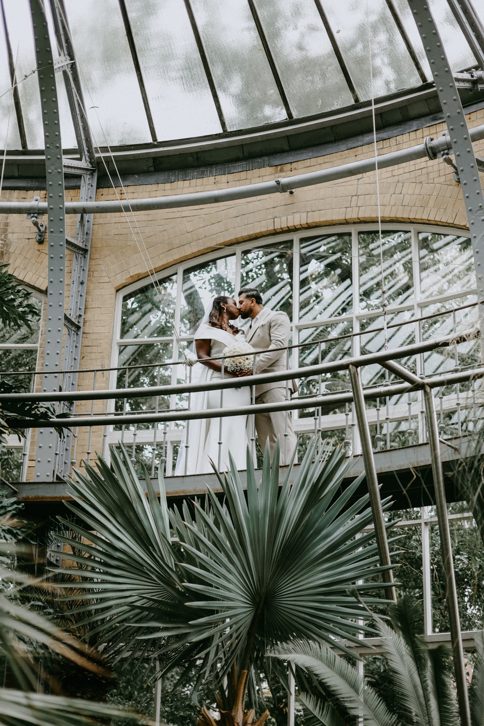 hortus botanicus Amsterdam wedding photographer netherlands