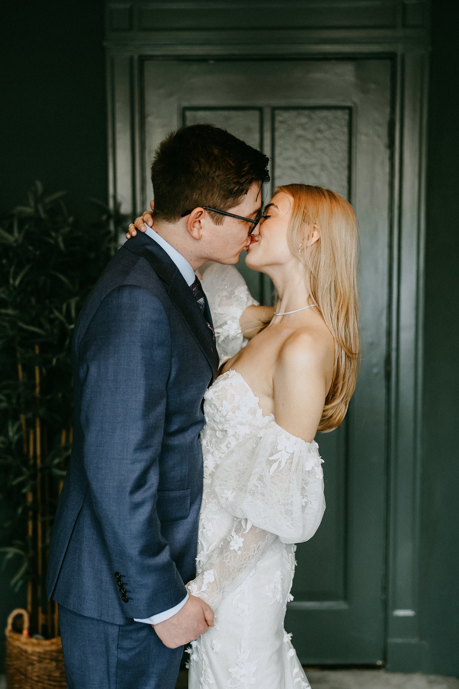 Haarlemmermeerstation Wedding Photography Amsterdam